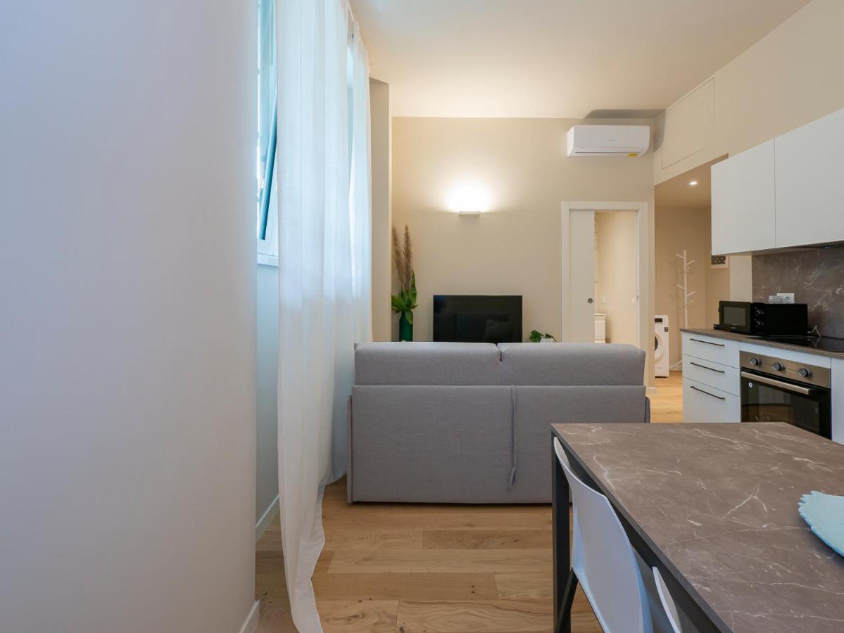 I Host Apartment - Ranzoni 1 Милано Екстериор снимка