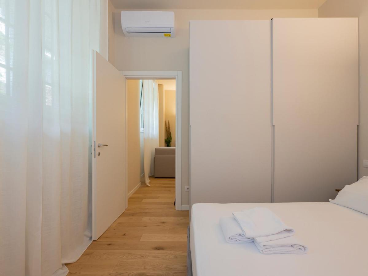 I Host Apartment - Ranzoni 1 Милано Екстериор снимка