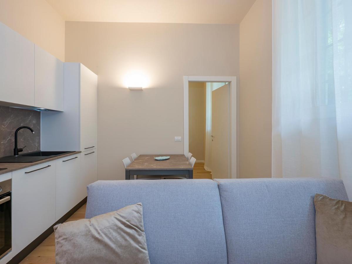 I Host Apartment - Ranzoni 1 Милано Екстериор снимка